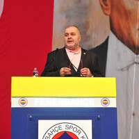 Fenerbahçe'de 2 üye ihraç edildi