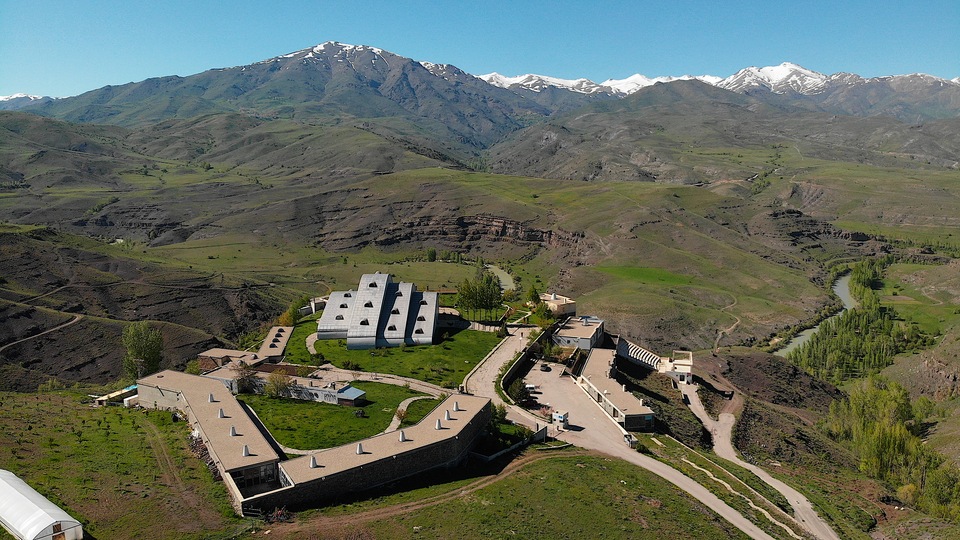 Baksı Müzesi doğal güzellikleriyle de öne çıkıyor