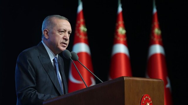 Cumhurbaşkanı Erdoğan'dan erkek ve kadın voleybol milli takımlarına tebrik