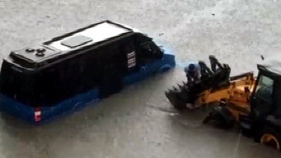 Başkentte sağanak sonrası sel meydana geldi!