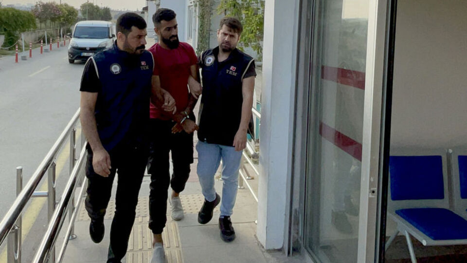 Adana'da DEAŞ operasyonu: 10 gözaltı