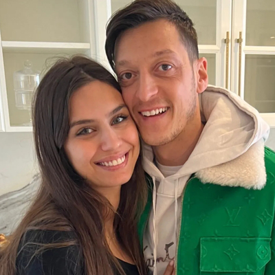 "Mutlu yıl dönümleri aşkım"