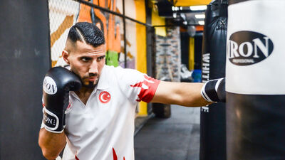 Bulaşıkçılıktan kick boks şampiyonluğuna