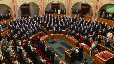 Macaristan'da 'savaş tehlikesi' nedeniyle ilan edilen OHAL uygulaması beş ay uzatıldı