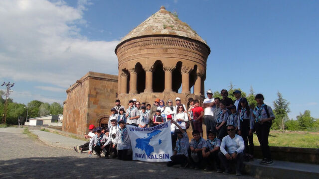 Van Gölü için yürüyen doğaseverler Ahlat'a ulaştı