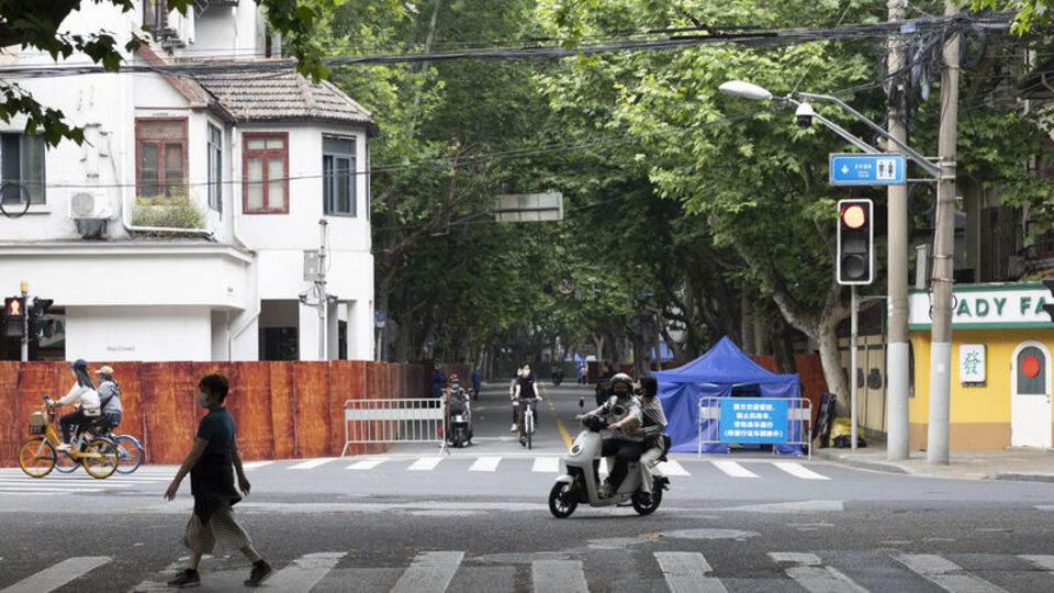 Haftalarca kapanmıştı: Şanghay'da yeniden panik!