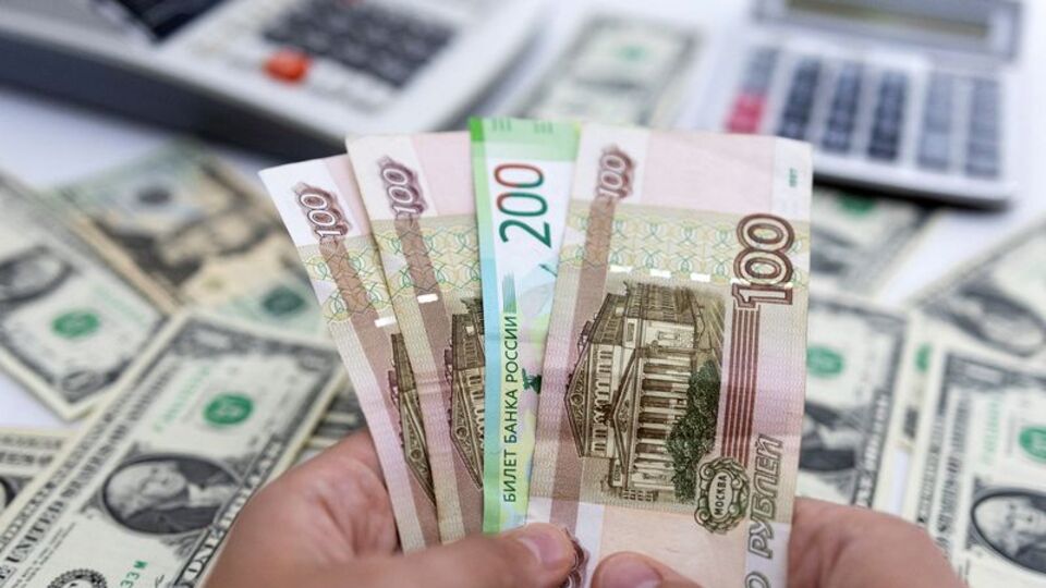 Rusya döviz satma zorunluluğunu revize etti