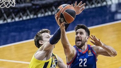 Fenerbahçe Beko Anadolu Efes maçı canlı yayın!