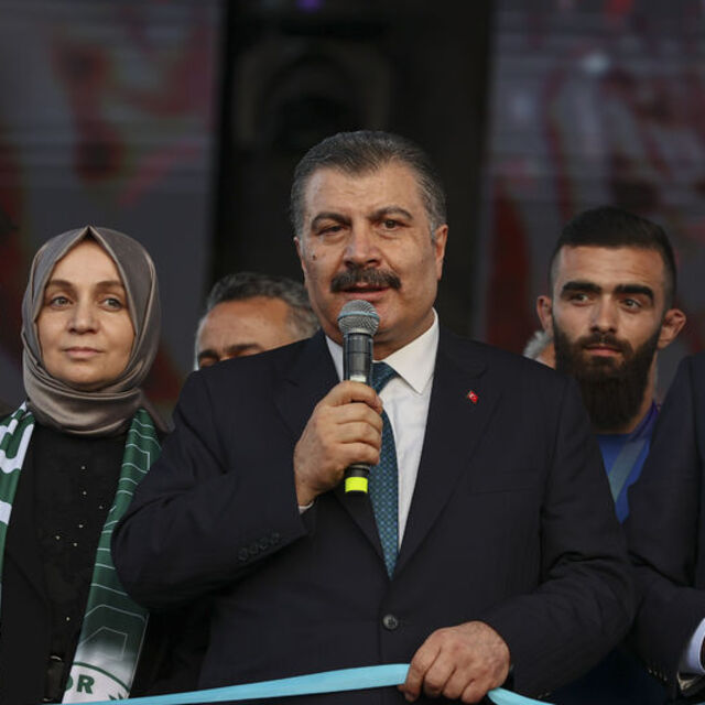 Bakan Koca'dan hekimlerin özlük haklarına ilişkin açıklama