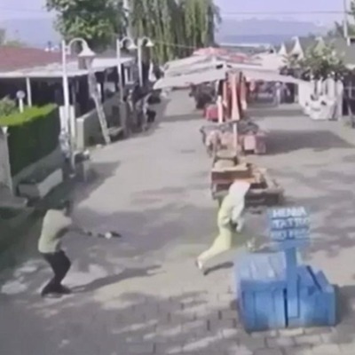 Sokakta kâbus! Boşanma aşamasındaki eşine ateş açtı