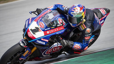 Toprak, İtalya'da podyuma çıktı