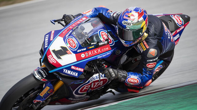 Toprak, İtalya'da podyuma çıktı