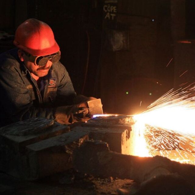 Sanayi üretimi yıllık yüzde 10.8 arttı