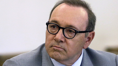 Üç erkeğe cinsel taciz suçlamasıyla yargılanacak