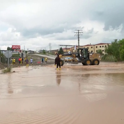 Ankara'yı yine şiddetli sağanak vurdu!