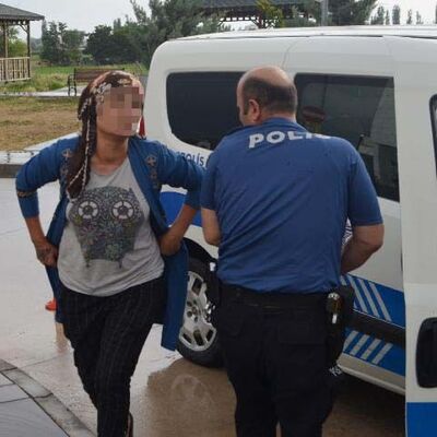 Çocuğunun gözü önünde bıçakladı, 'Canım istedi' dedi