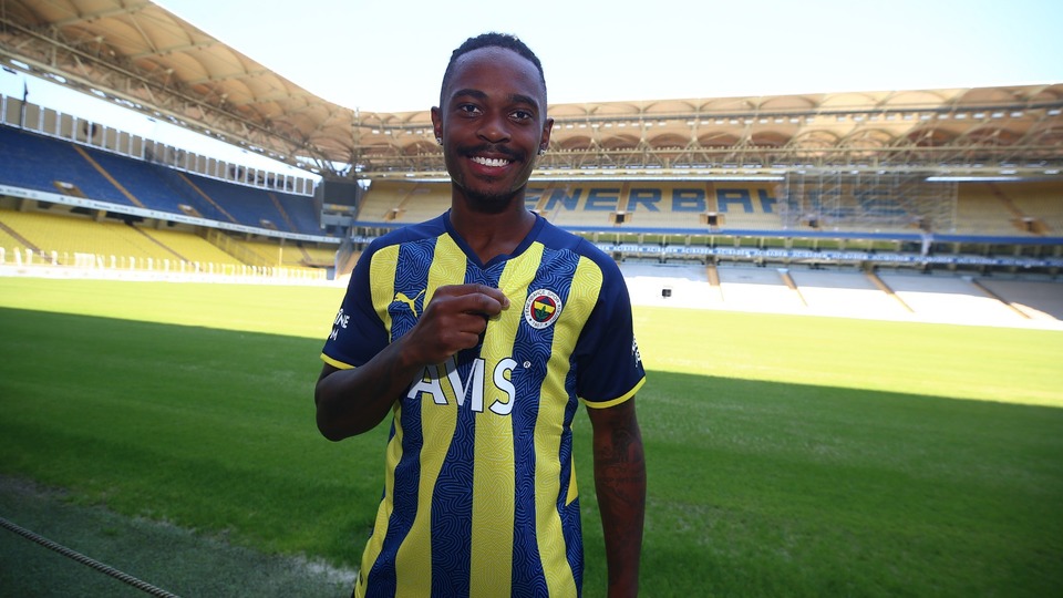 Fenerbahçe transferi açıkladı!