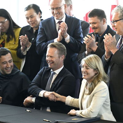 Kanada ve Danimarka 50 yıl sonra anlaştı