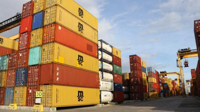 AB'nin dış ticaret açığı arttı