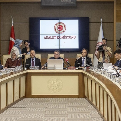 Basın, sosyal medya ve internet haberciliğine düzenleme geliyor