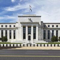 Fed enflasyona karşı vites yükseltti