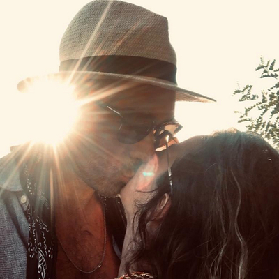 Aşkını ilan etti!