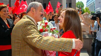 Sümeyye Boyacı'ya coşkulu karşılama