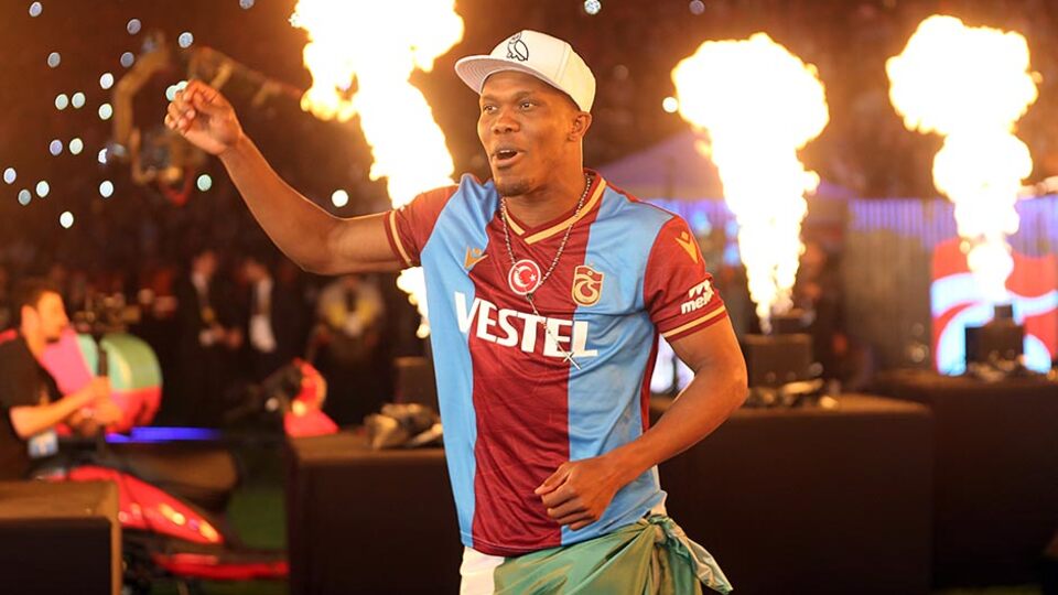 Nwakaeme ayrılığı duyurdu