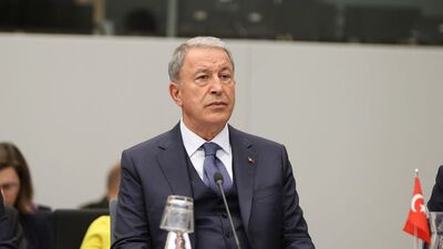 Bakan Akar'dan İsveç ve Finlandiya açıklaması