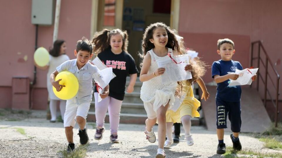18 milyon öğrenci bugün karne aldı
