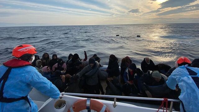Yunanistan 3 yılda 42 bin göçmeni geri itti