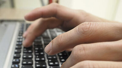 Yasak aşk yaşadığı kadının kocasına sosyal medyadan ifşa tuzağı!