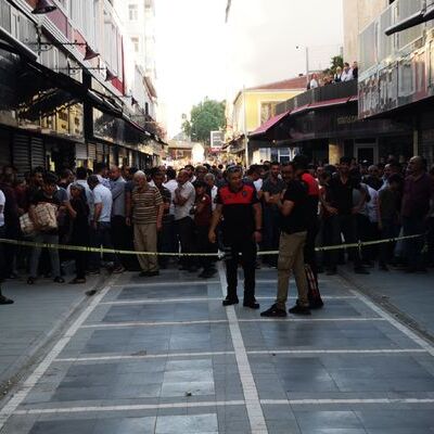 Kafede silahlı kavga: Ölüler ve yaralılar var