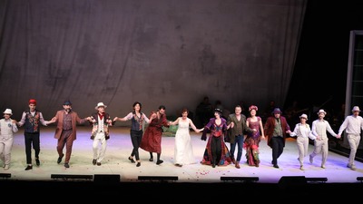 '12. Gece' sahnelendi