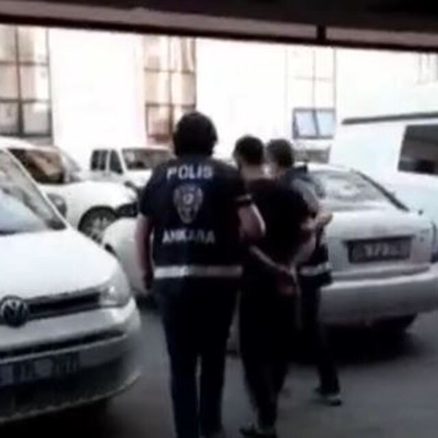 Kırmızı bültenle aranıyordu! 2 DEAŞ'lı Ankara'da yakalandı