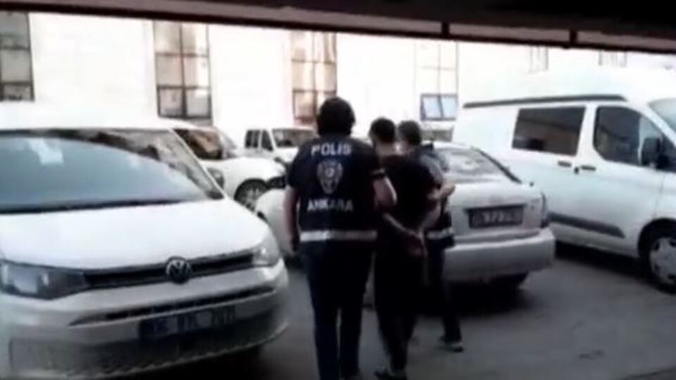 Kırmızı bültenle aranıyordu! 2 DEAŞ'lı Ankara'da yakalandı