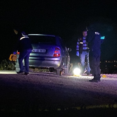 İki polis memurunu darbedip silahla yaraladılar!
