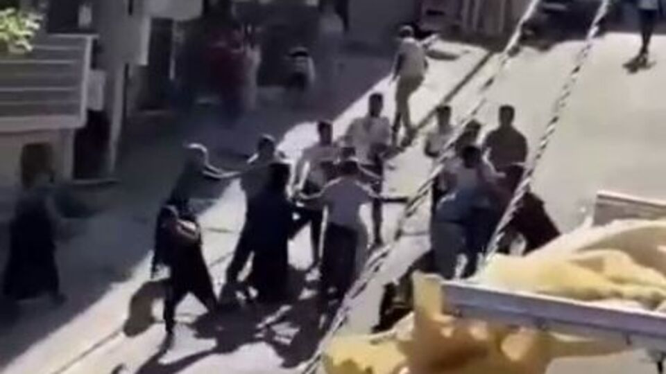 Esenyurt'ta ev sahibi kiracı kavgası!