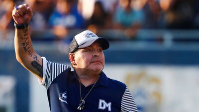 Maradona'nın ölümüyle ilgili sağlık çalışanları ihmal suçuyla yargılanacak