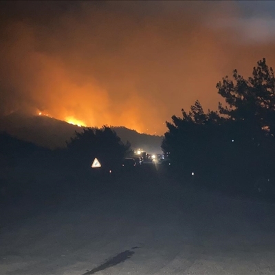 KKTC'deki orman yangınına müdahale sürüyor