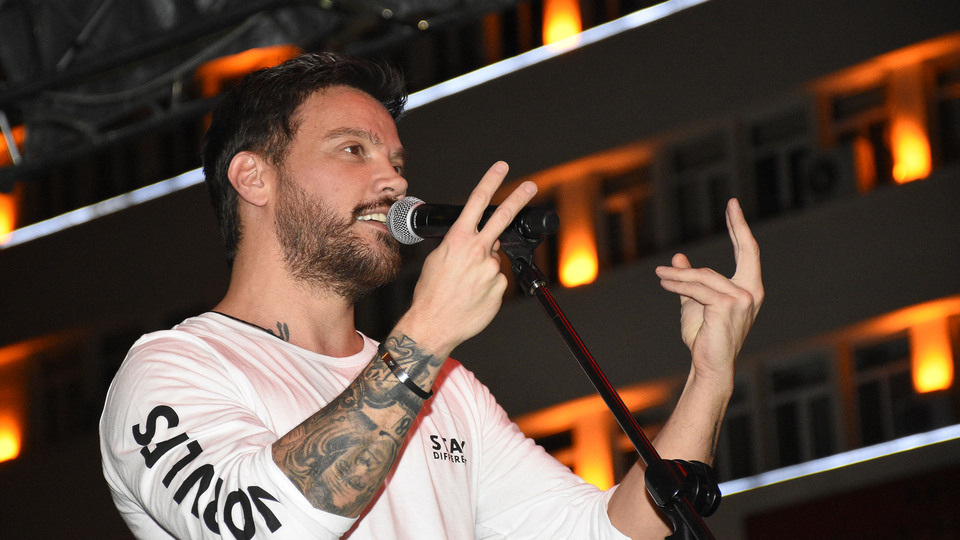 Sinan Akçıl kimdir?