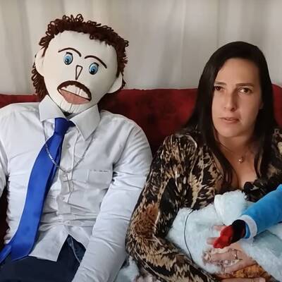 "İlk görüşte aşk" dedi... Bez adamla evlendi!