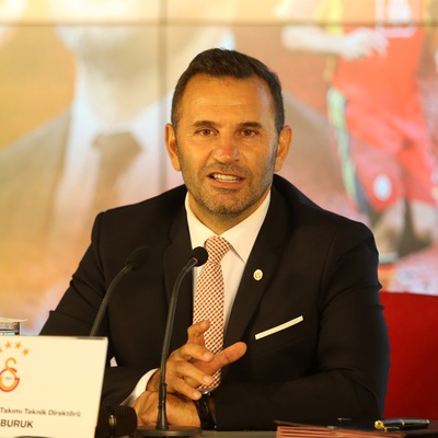 Galatasaray'da Okan Buruk imzayı attı