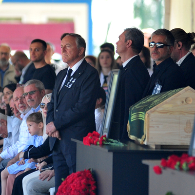 Helikopter kazasında hayatını kaybeden Eczacıbaşı çalışanlarına acı veda