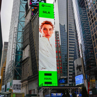 Sıla, Times Meydanı'nda!