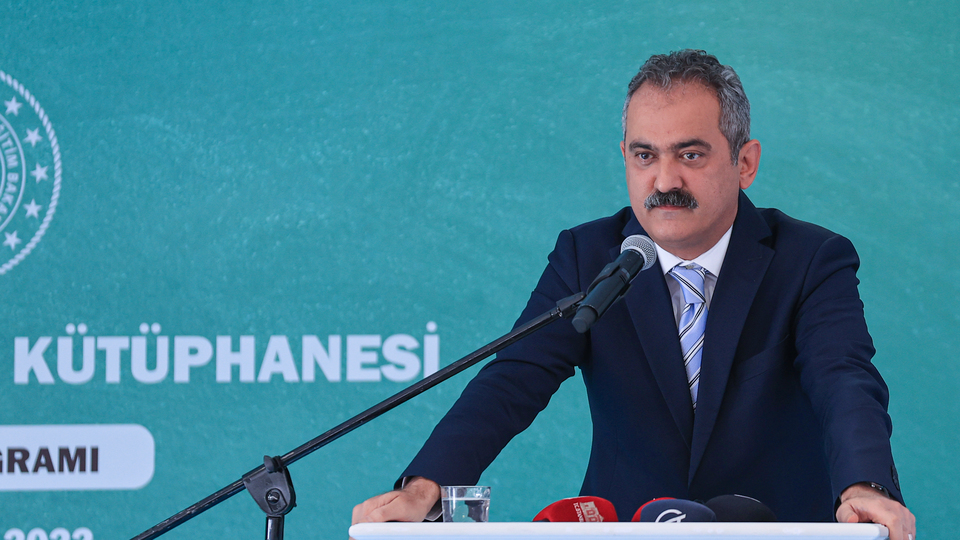 Bakan Özer öğretmen atamaları için tarih verdi