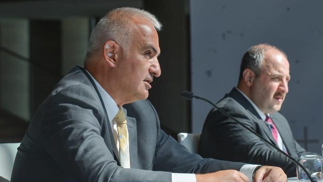 İmzalar atıldı