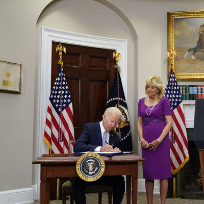 ABD'de silah alma yaşı 21'e çıktı