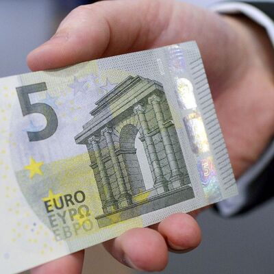 Asgari ücrette 5 Euro'luk teselli