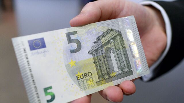 Asgari ücrette 5 Euro'luk teselli